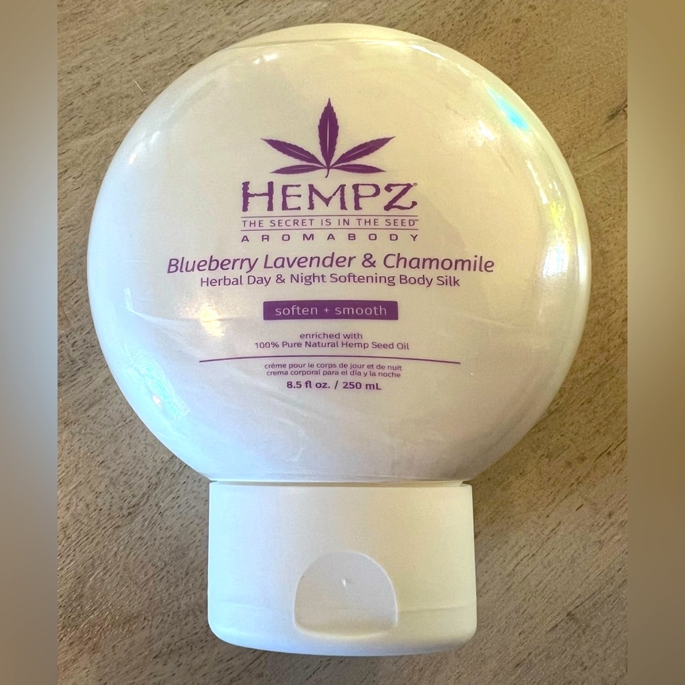 Hempz Blueberry Lavender & Chamomile Herbal Day & Night Softening Body Silk